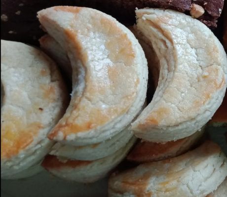 Picture of Half Moon Bread