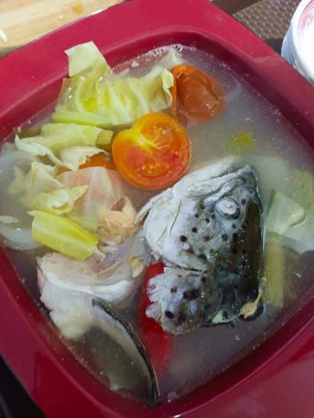 Picture of Salmon Head Whole  (4 to 5 pax)