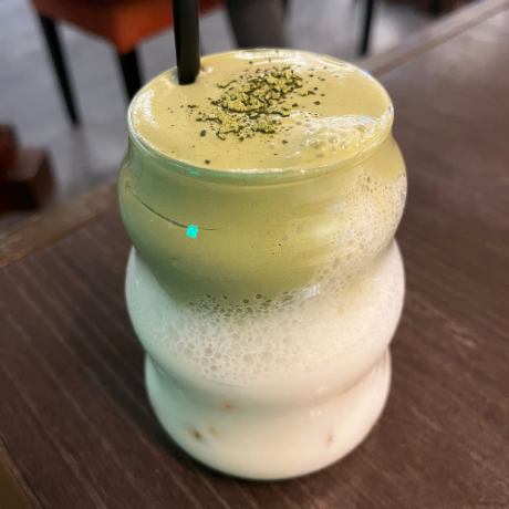 Iced Matcha Latté