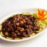 beef tenderloin with galic sauce