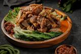 Crispy Pata Kare-kare