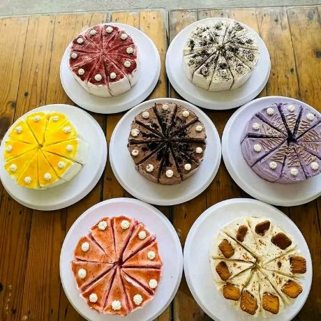 Picture of Flavored cream cake (3 slices)